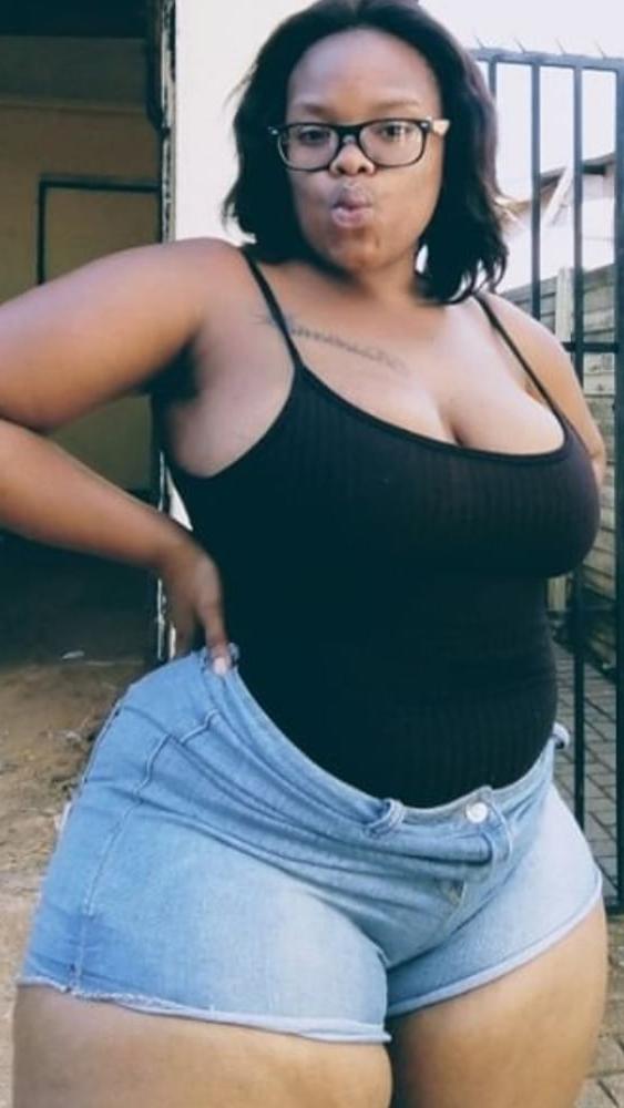 22P Big booty bbw mega pear thick hip Goro