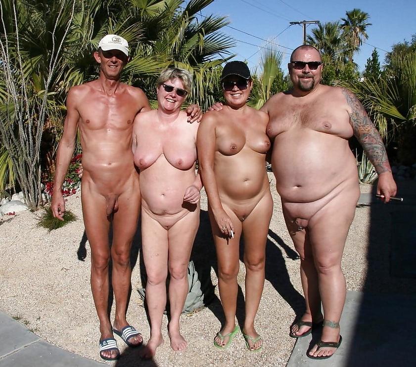 21P COUPLES NAKED 17