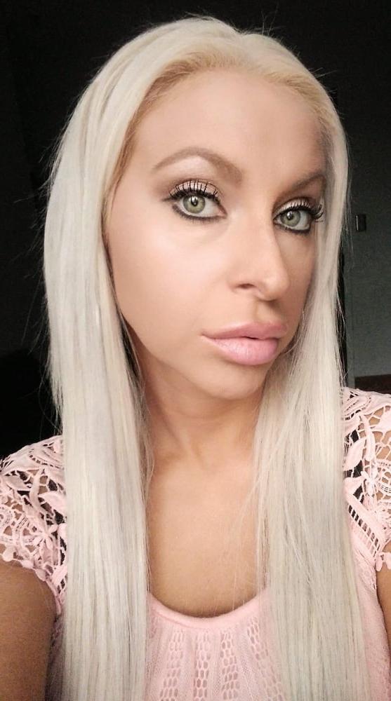 25P Mom of 6 and Mom of 3