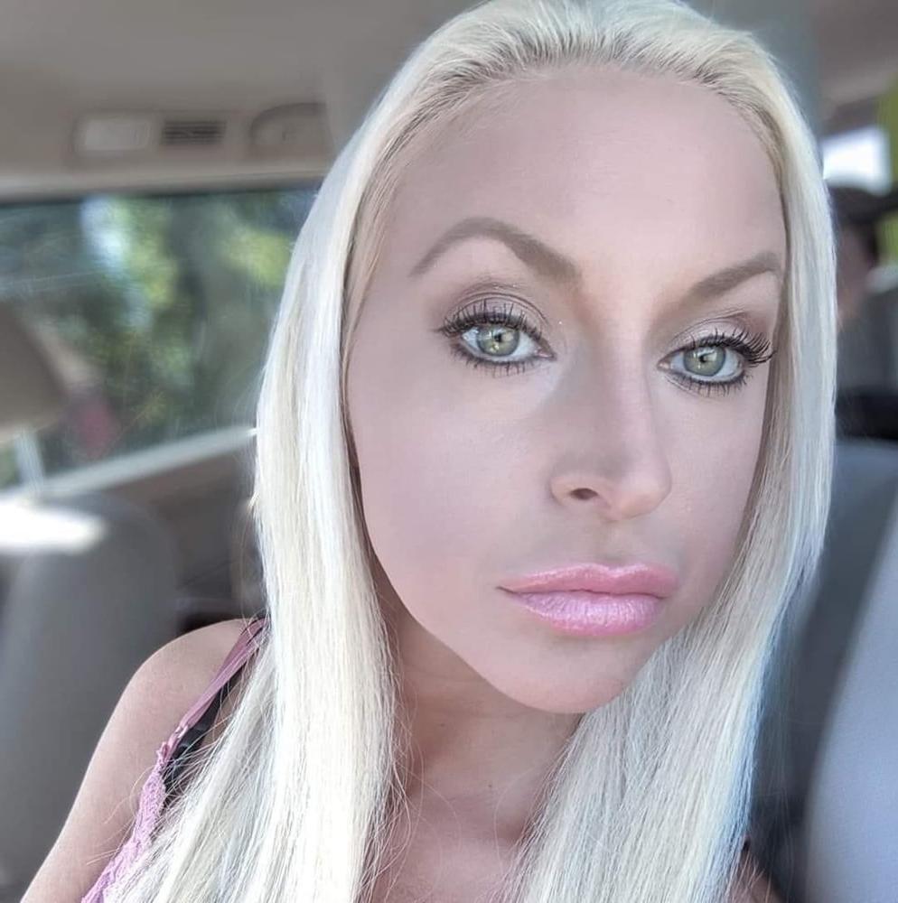 25P Mom of 6 and Mom of 3