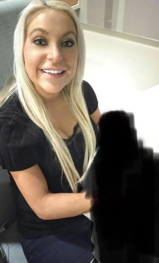 25P Mom of 6 and Mom of 3