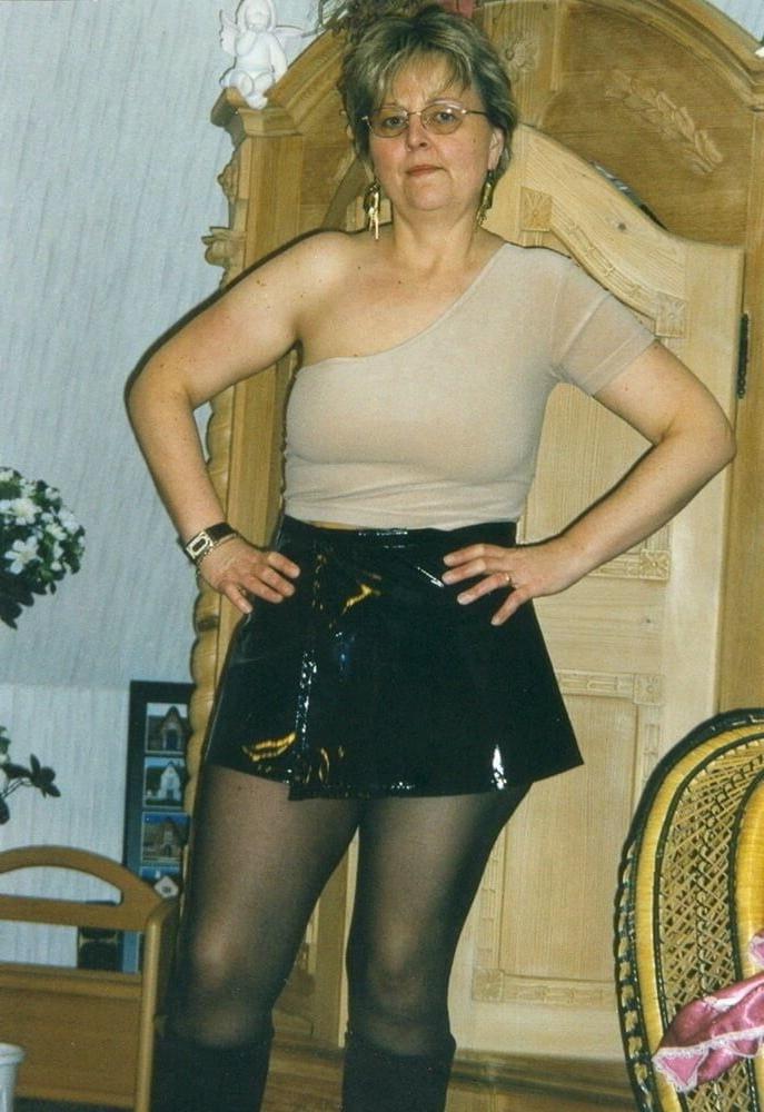 25P MATURES DRESSED LIKE SLUTS 50