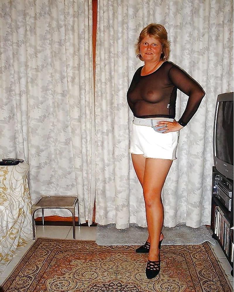 25P MATURES DRESSED LIKE SLUTS 50
