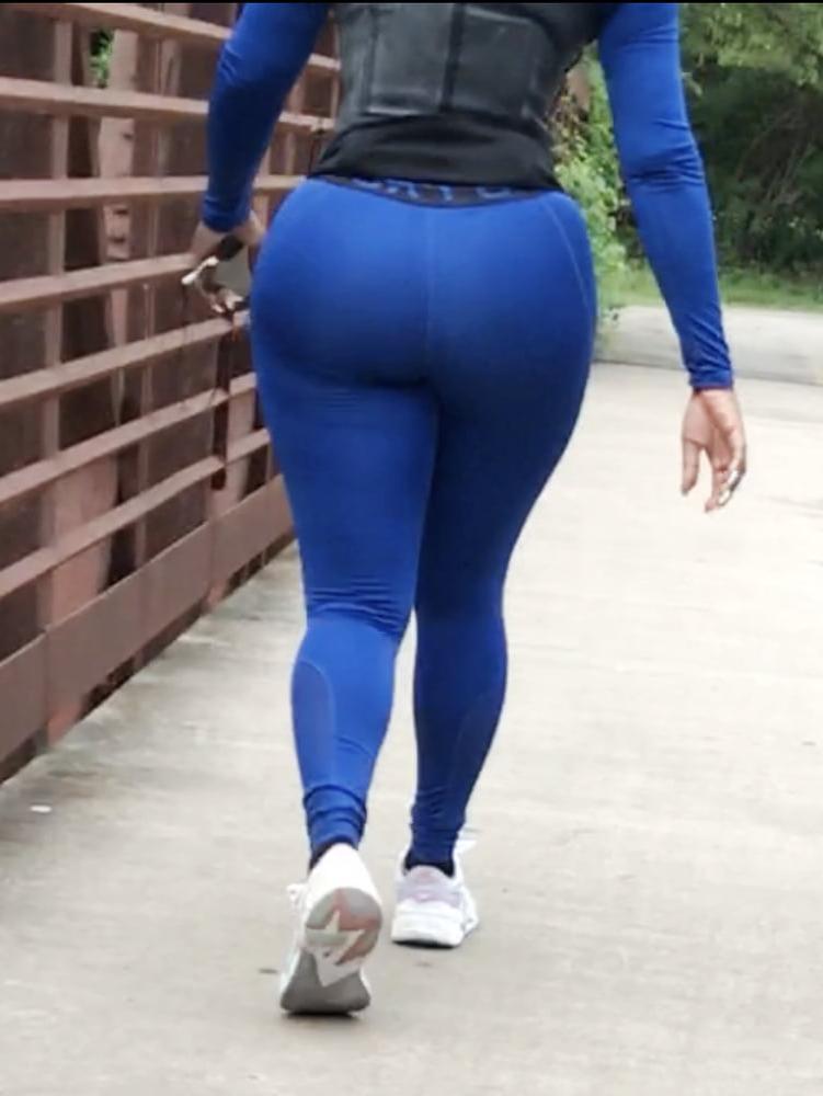 25P Big Booty Small Waist