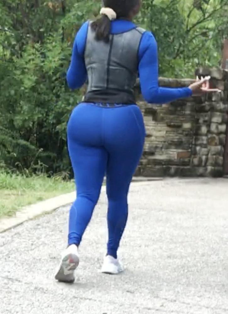 25P Big Booty Small Waist