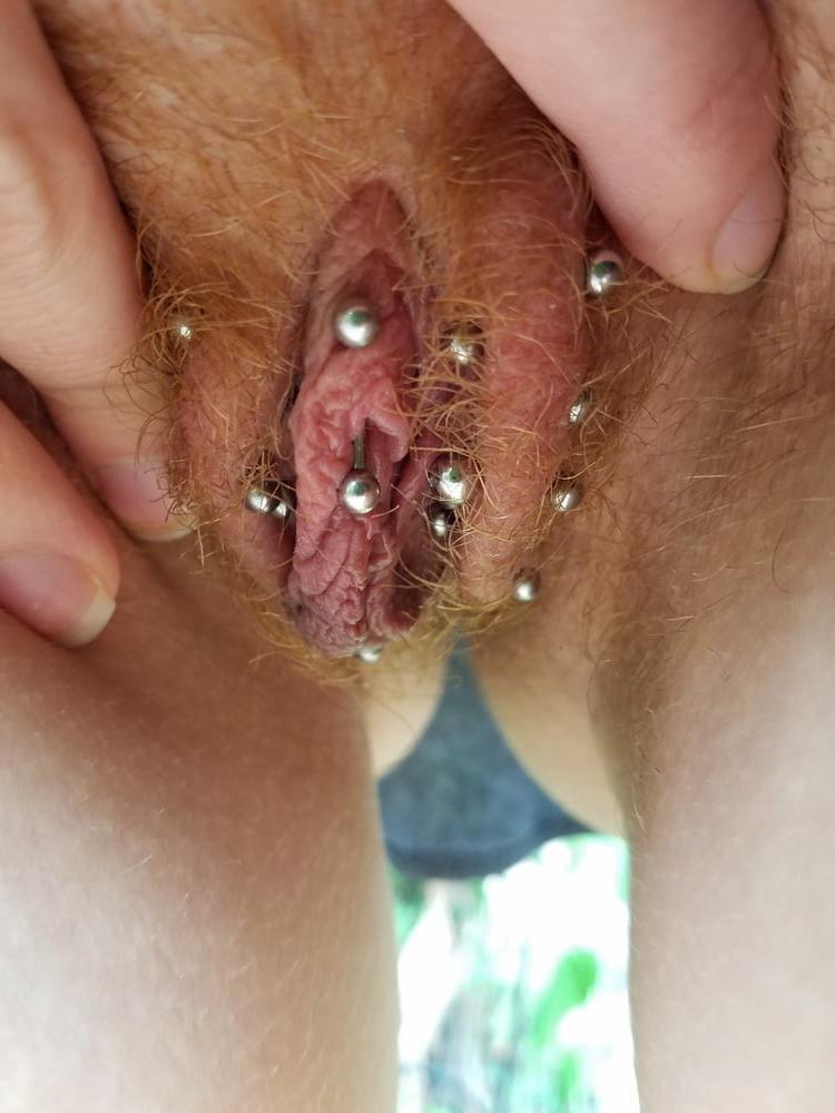 25P Piercing Slut