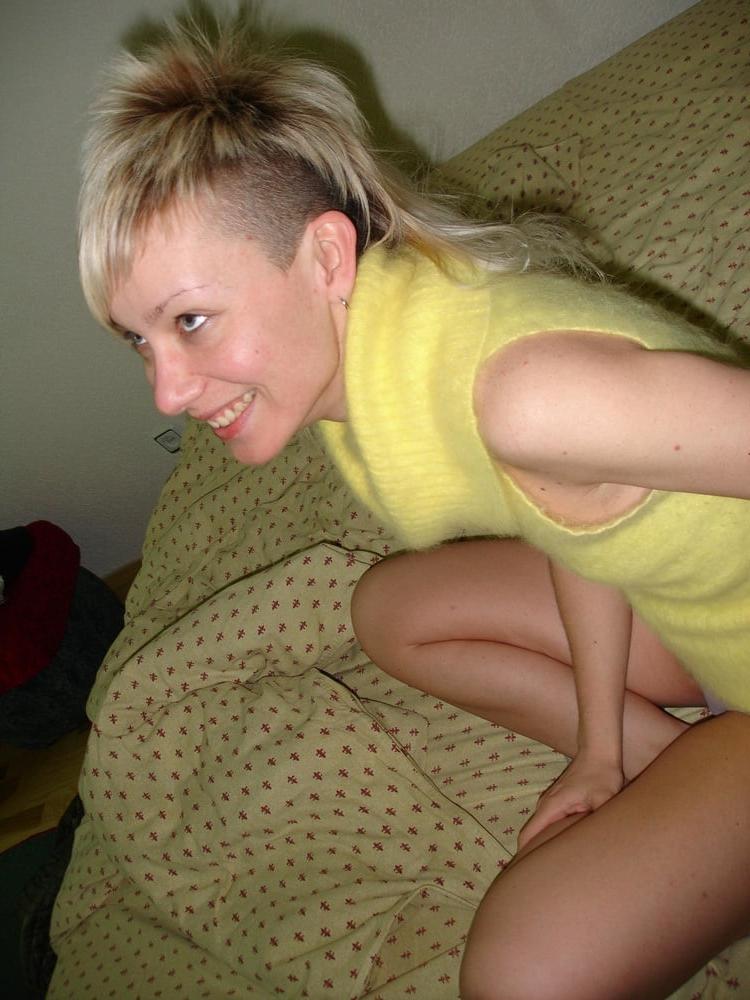 25P Wild Blonde Homemade Sex