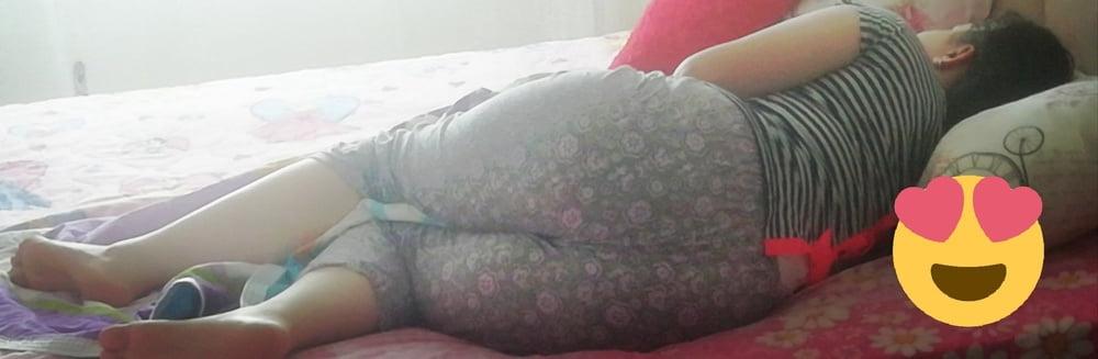 5P Turkish MILFS Mom Balcony Cleaning