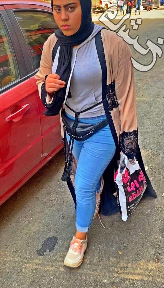 25P Candid Street Asses