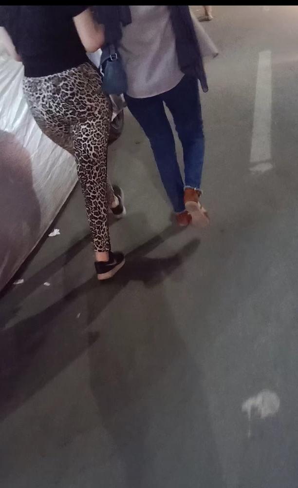 25P Candid Street Asses