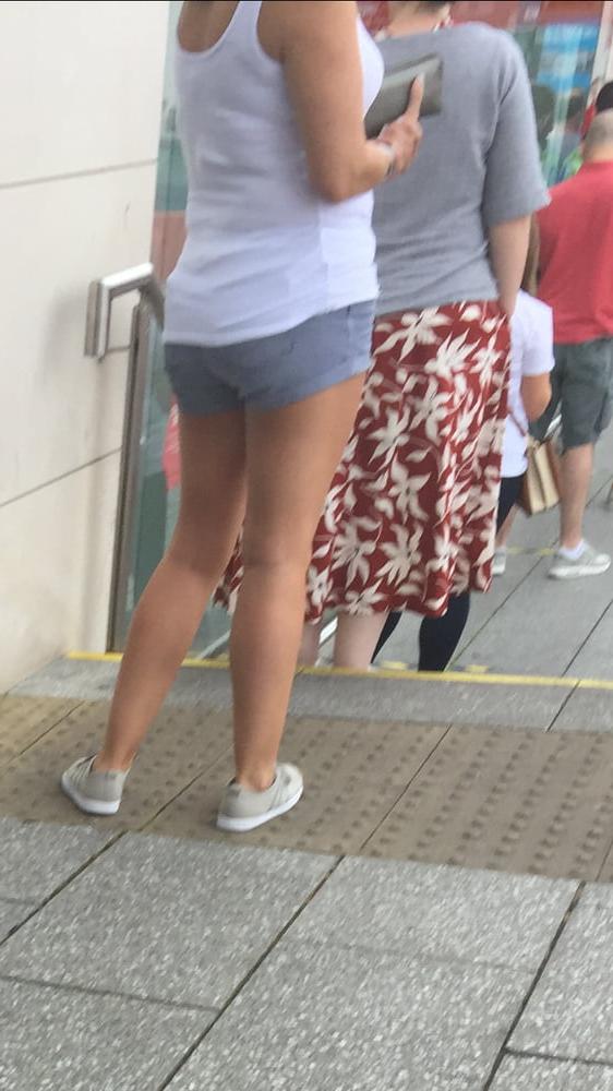 8P I wish I could cum on her back