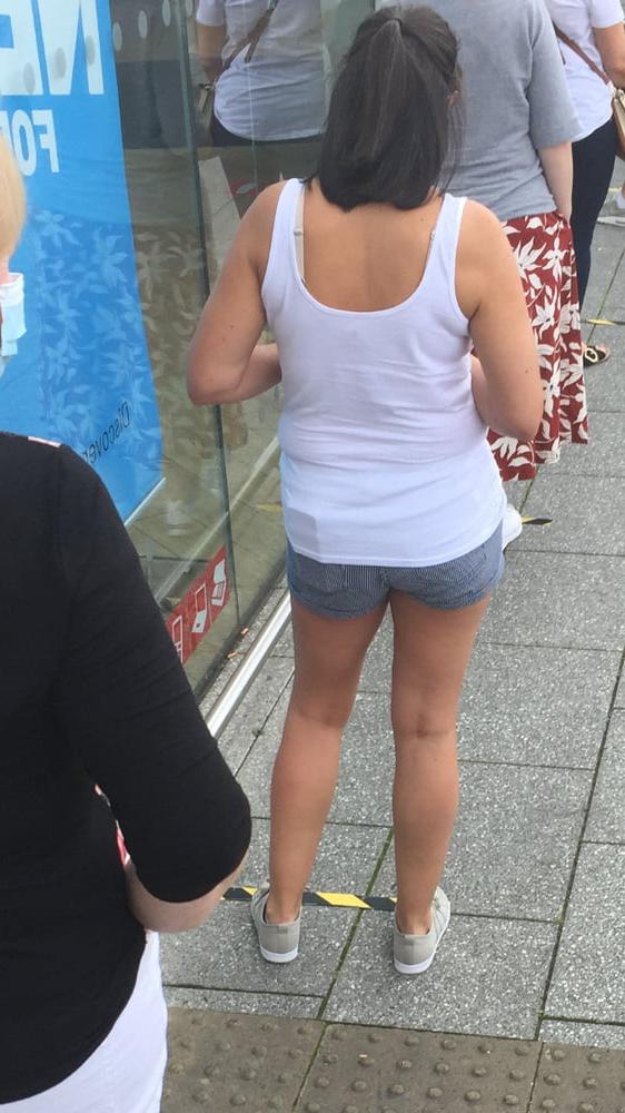 8P I wish I could cum on her back