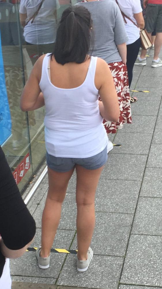 8P I wish I could cum on her back