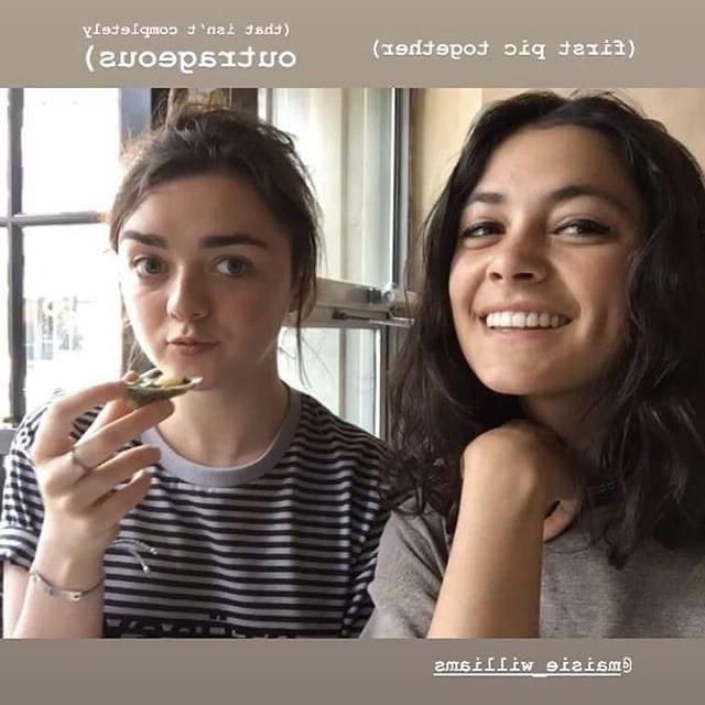 10P Cum to Maisie Williams 06