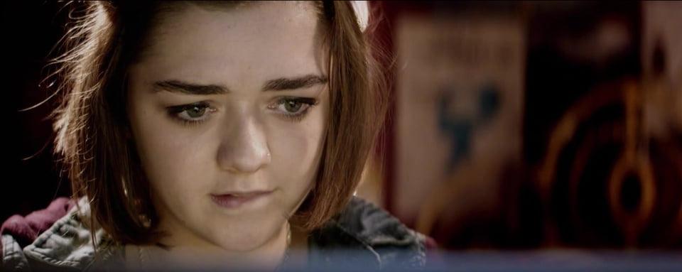 10P Cum to Maisie Williams 06