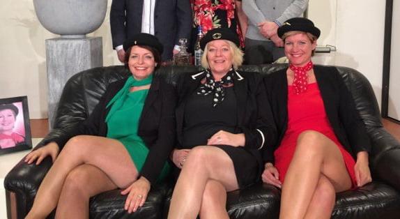 25P Grannies in Groups