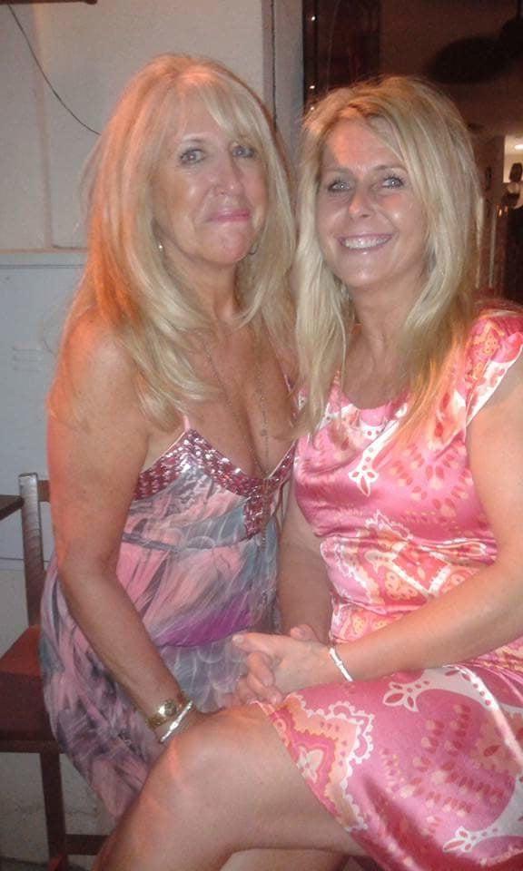 25P Grannies in Groups