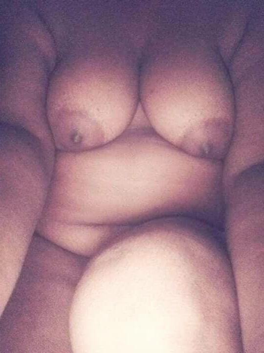 18P Srilankan tharu big boobs girl