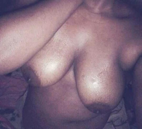 18P Srilankan tharu big boobs girl