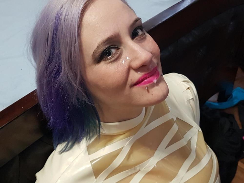 25P Sexy Nurse - I'd cum in her.
