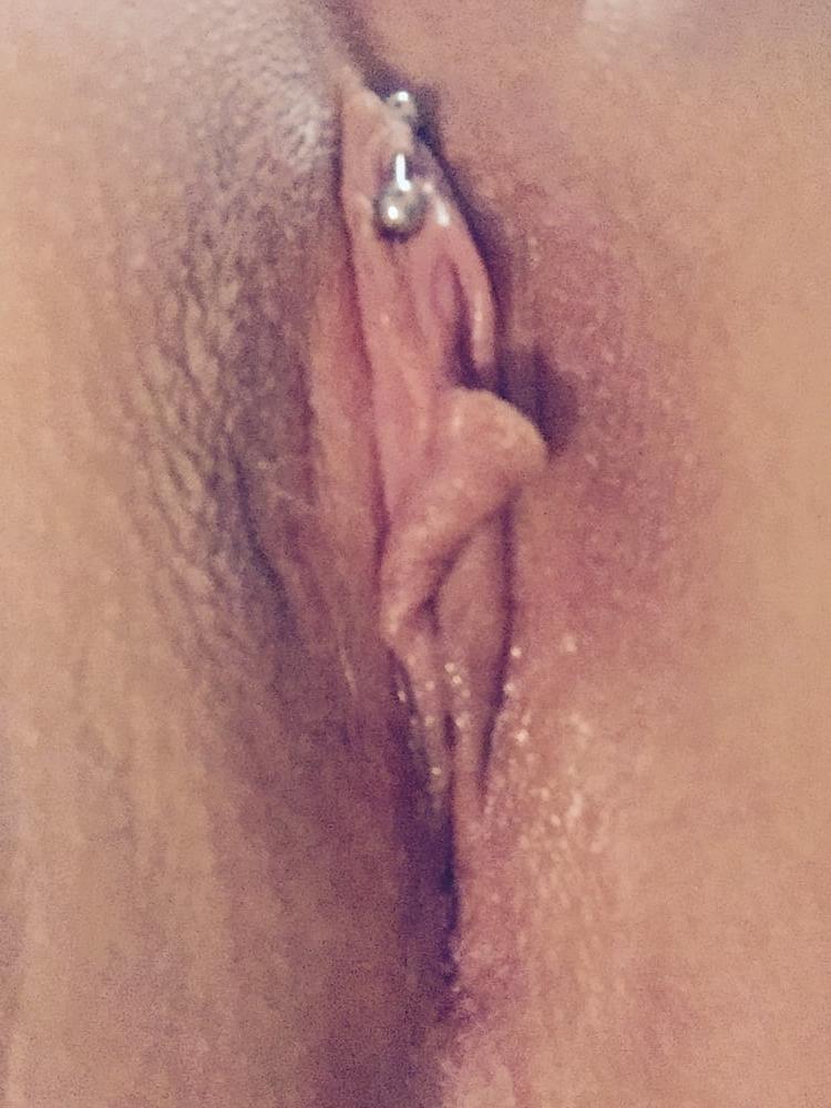 25P Sexy Nurse - I'd cum in her.