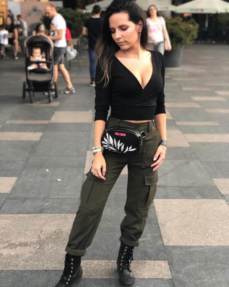 25P Cum for me bby