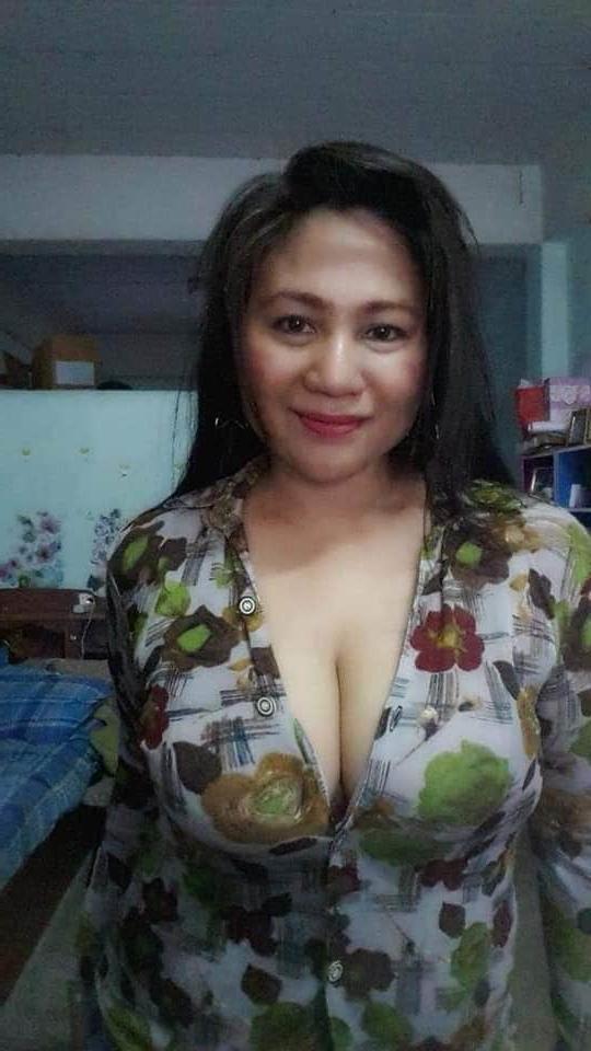 25P Mom big tits