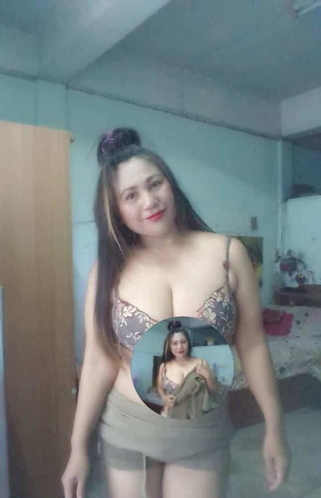 25P Mom big tits