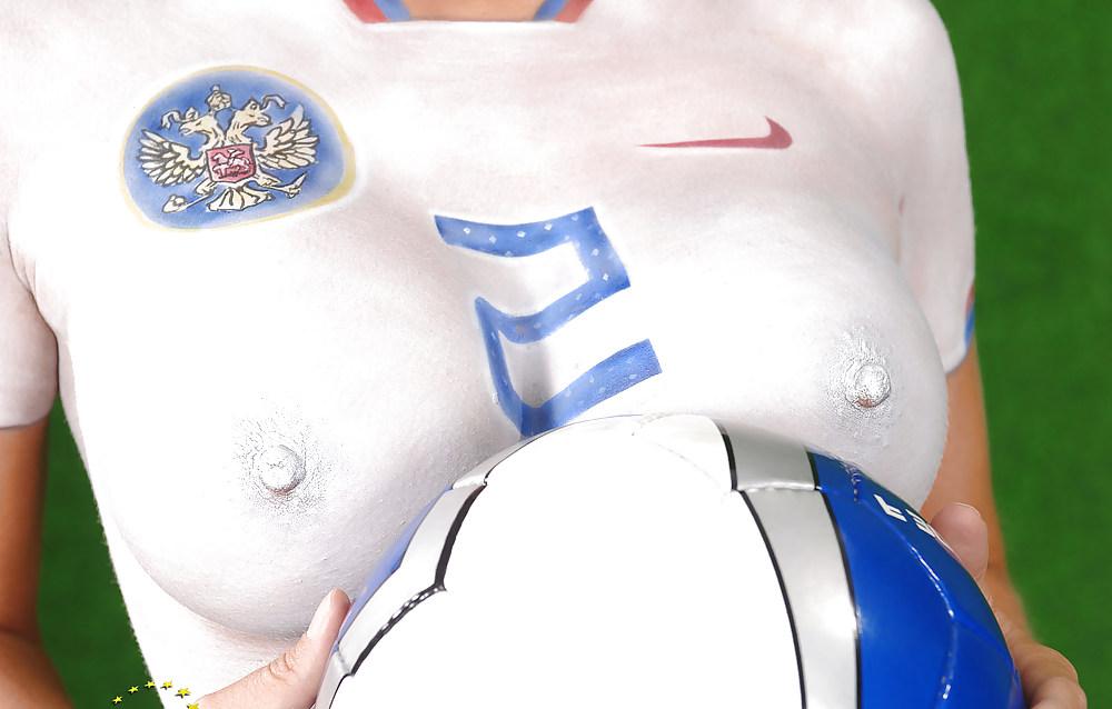 25P FOOTBALL GIRLS RUSSIA C5M