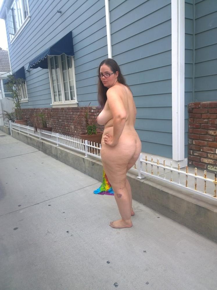5P Naked bbw street