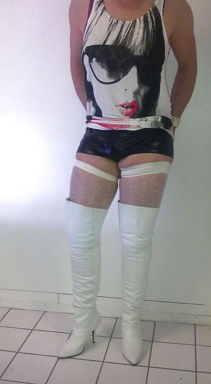 16P Hotpants and overknee boots me cd tv sissy
