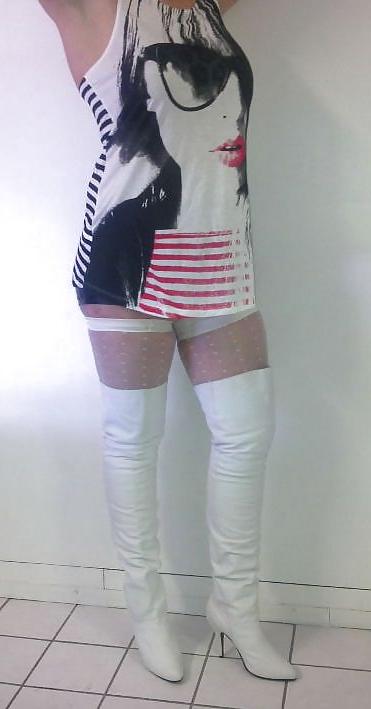 16P Hotpants and overknee boots me cd tv sissy