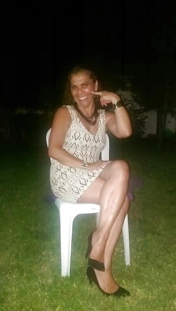20P Turkish MILFS Mom Reyhan