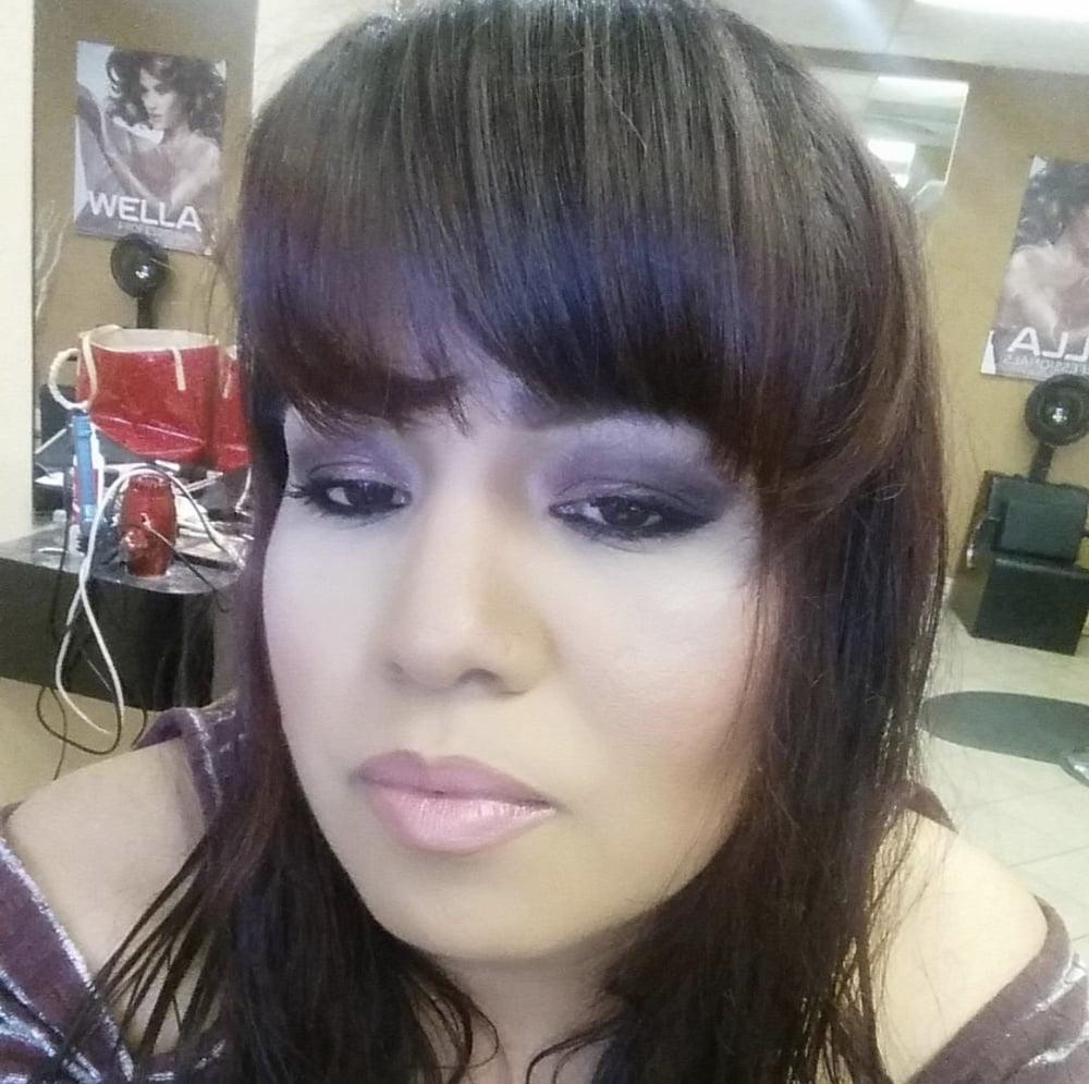 19P Mi tia politica My step aunt