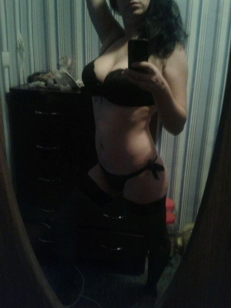 25P Russian young mom