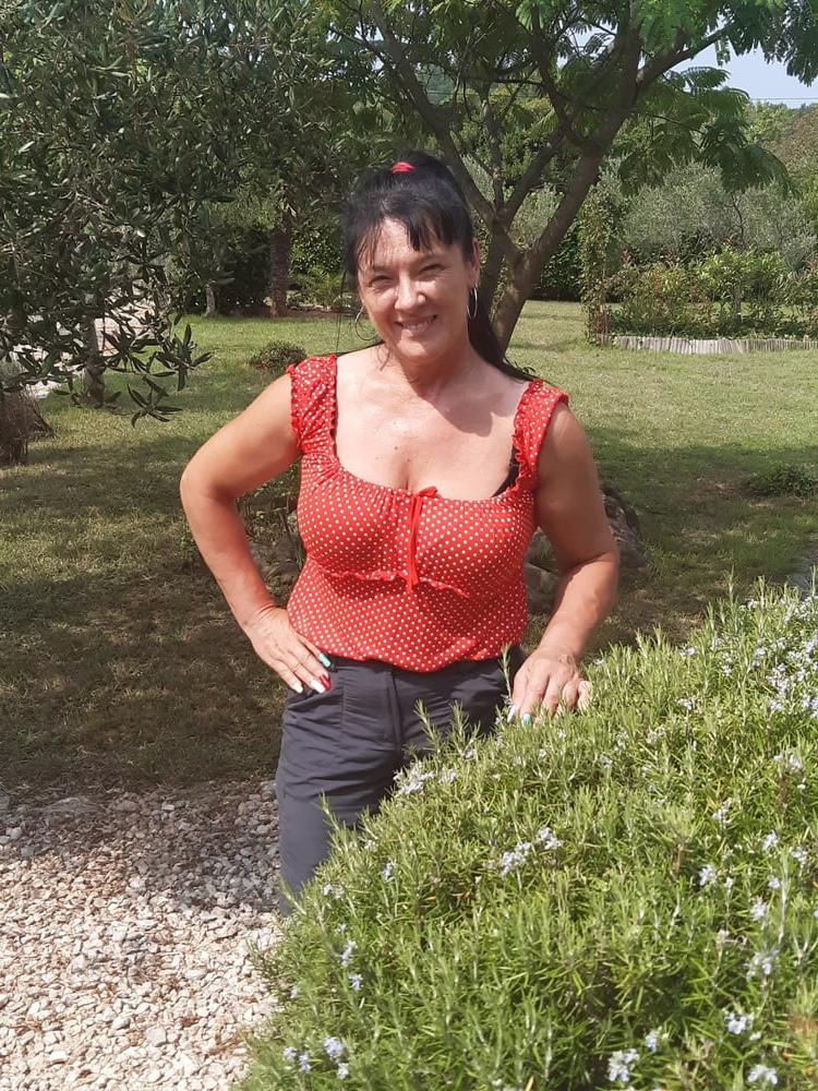 25P Slovenian MILF mix for cum and dirty comments
