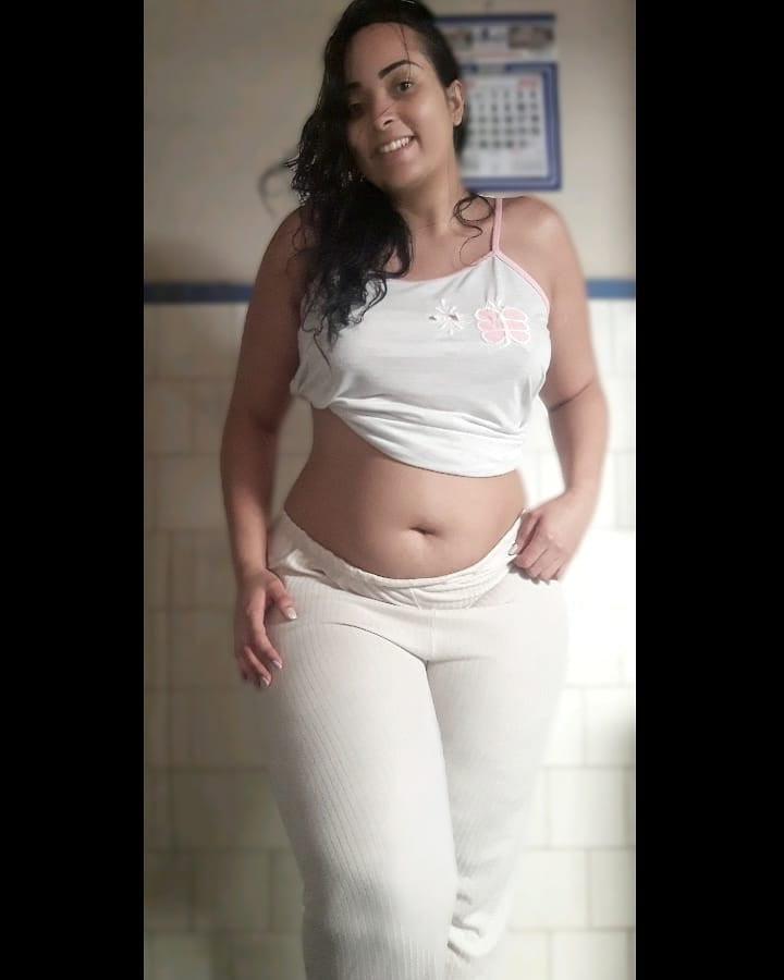 25P Hot young milfs mix