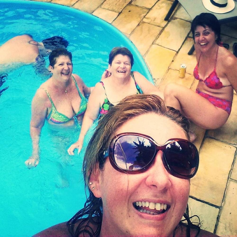 25P Hot young milfs mix
