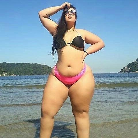 25P Hot young milfs mix
