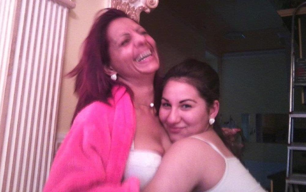 25P MAGYAR MILF 80 THE HOTTEST GYPSY MOM EVER : BIG TITS