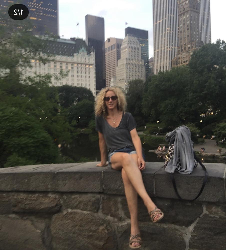 12P What would you do to this pretty mom
