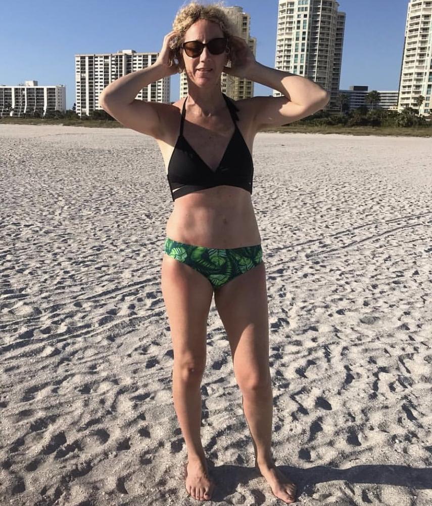 12P What would you do to this pretty mom