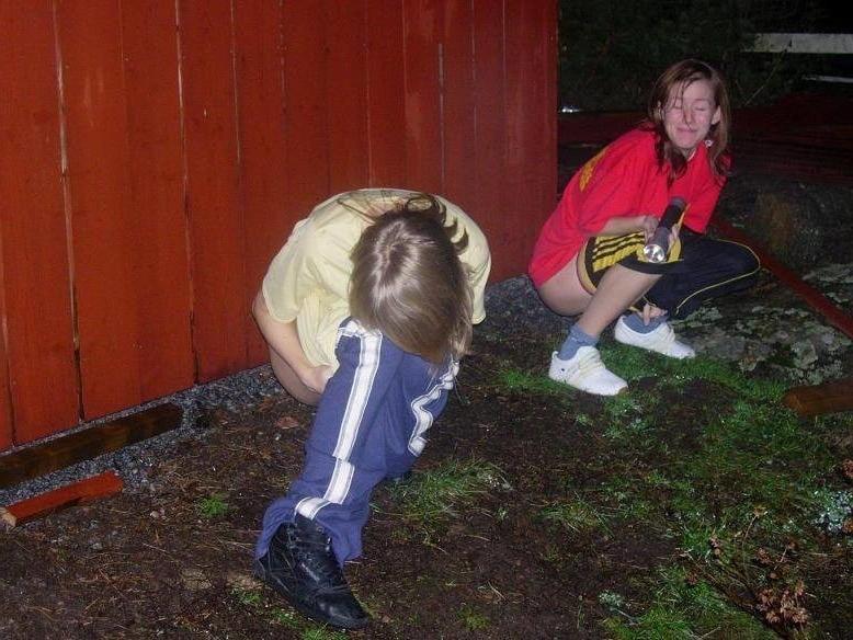 15P Emergency Pee Break (6)