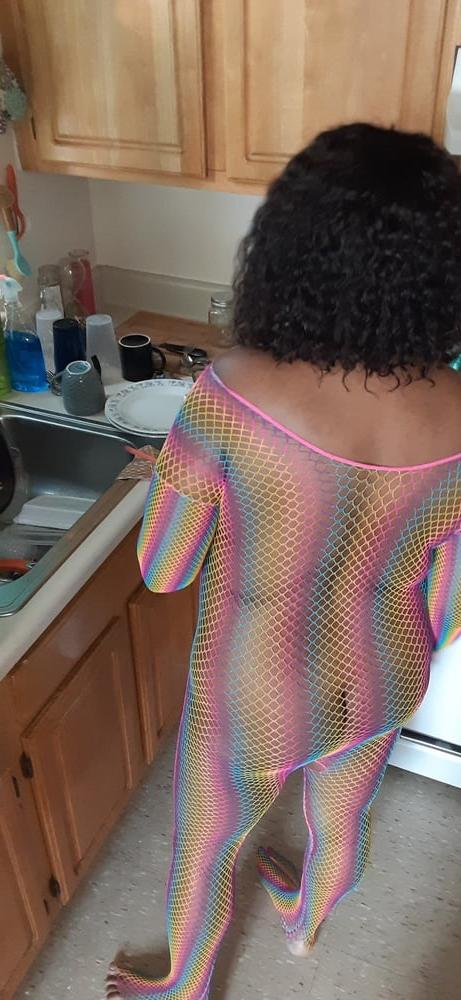 25P Rainbow NAKED MOM exposed
