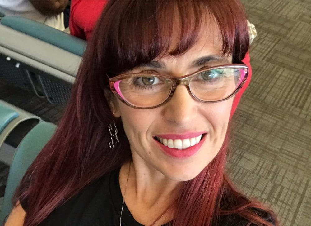 10P Mom Wants to Know if You Think She's Hot?