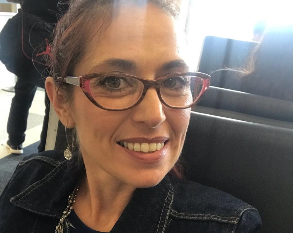 10P Mom Wants to Know if You Think She's Hot?