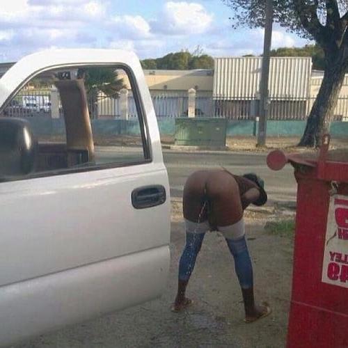 15P Emergency Pee Break (8)