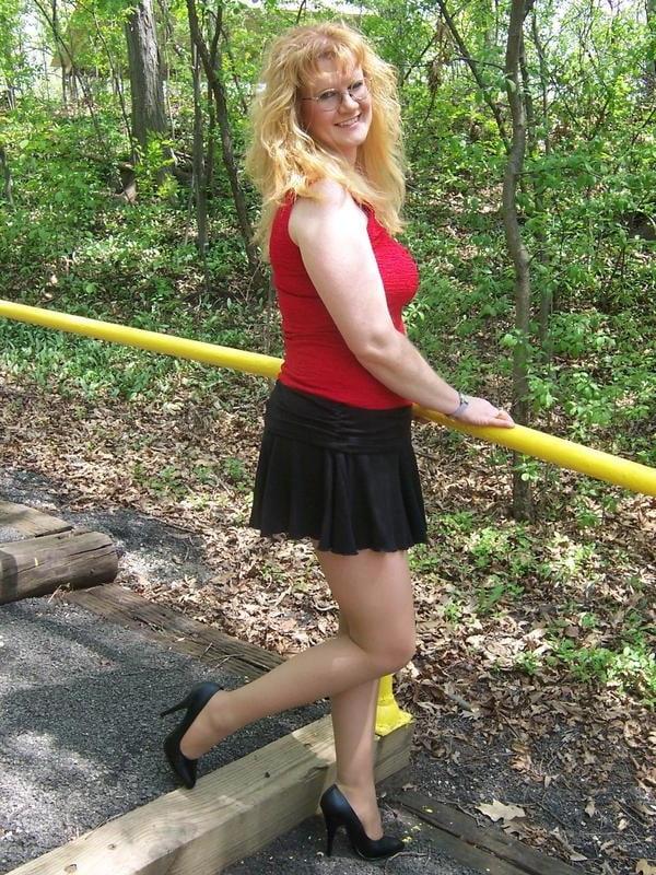 25P Redhead Soccer Mom 2