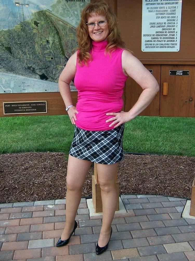 25P Redhead Soccer Mom 2