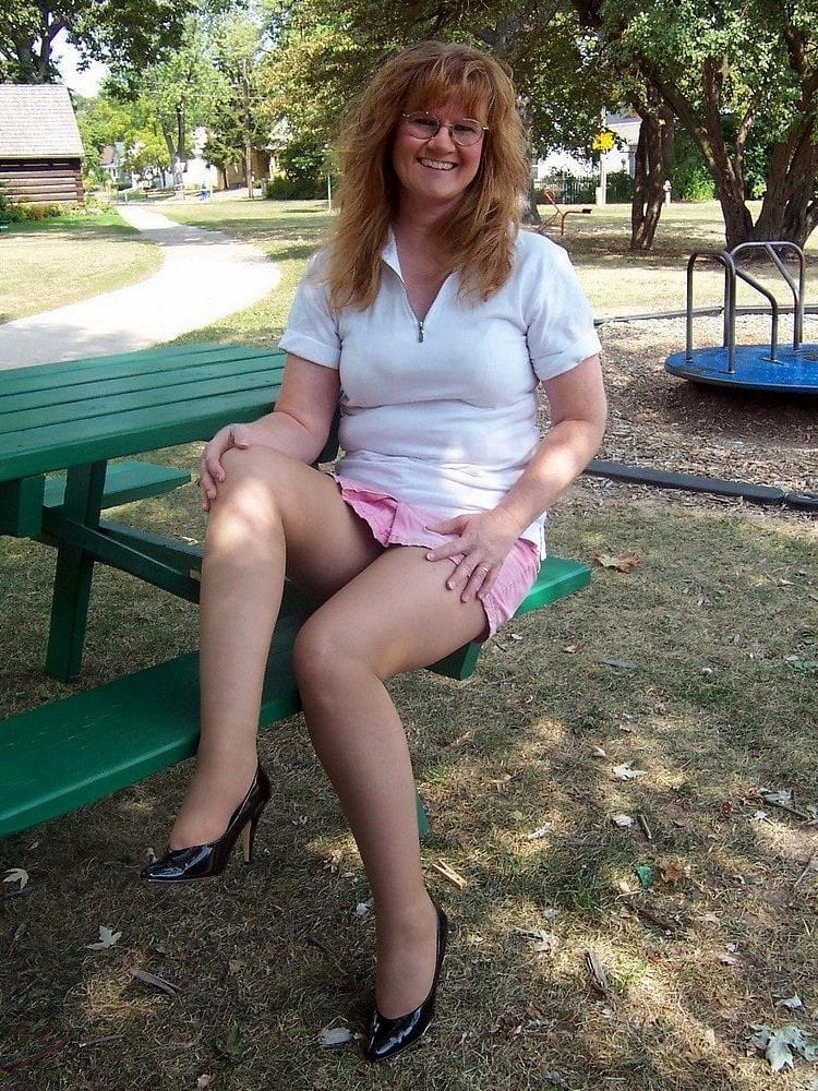 25P Redhead Soccer Mom 2